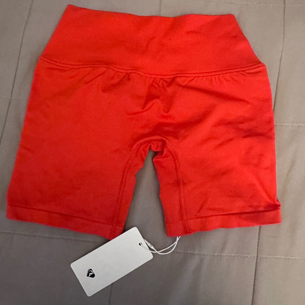 WOMENS BEST LAVA RED DEFINE 2.0 LOW BACK SHORTS